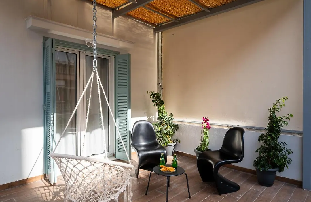 Central5 Boutique Apartments With Common Garden Next To Metro-1